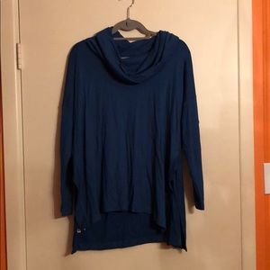 NWT super soft lou and grey shirt!